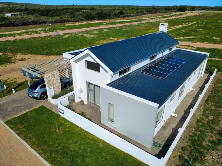 2 Bedroom Property for Sale in Stilbaai Wes Western Cape